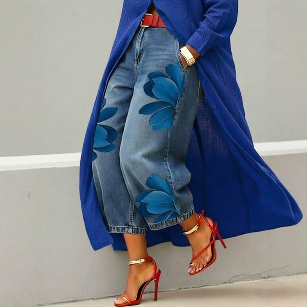 Straight-leg jeans