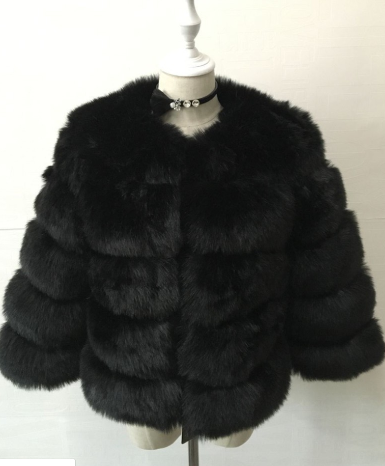 Women's Luxe Faux Fox Fur Coat - Short Sleeve