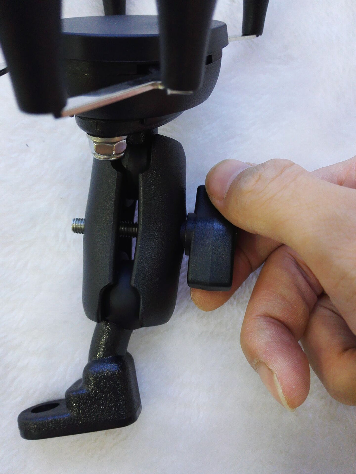 Guardian Multi-Vehicle Phone Holder