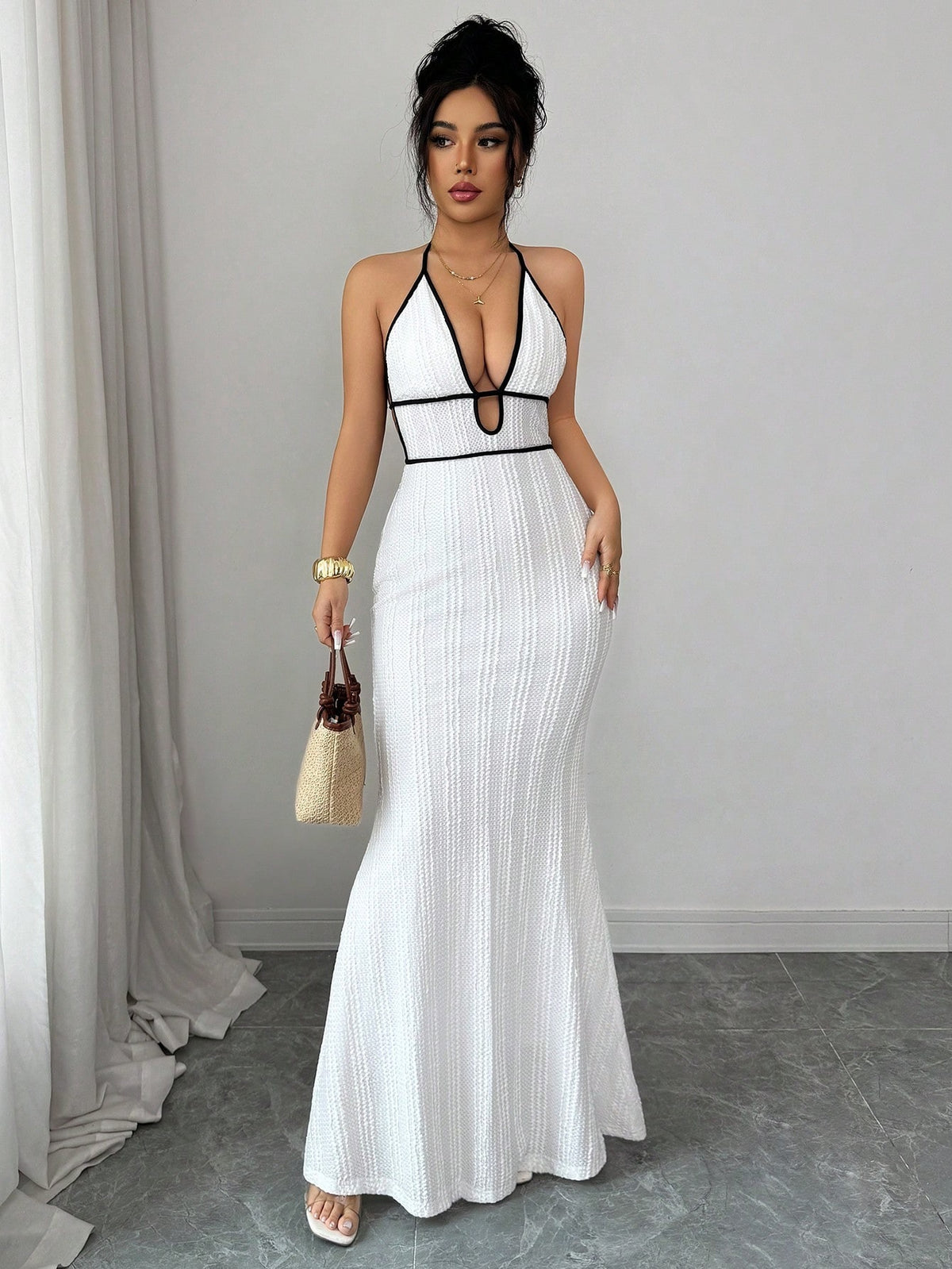 LUXURY AURA Deep V open-back fitted halter dress