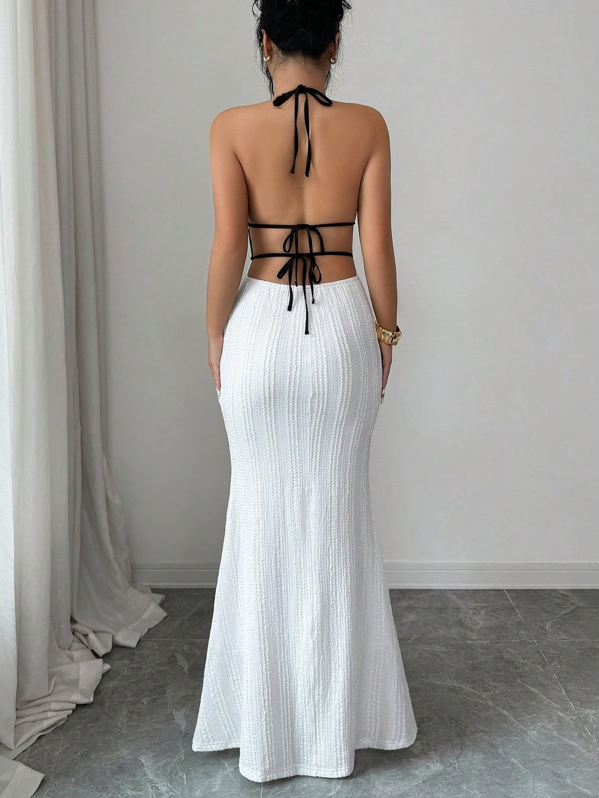 LUXURY AURA Deep V open-back fitted halter dress